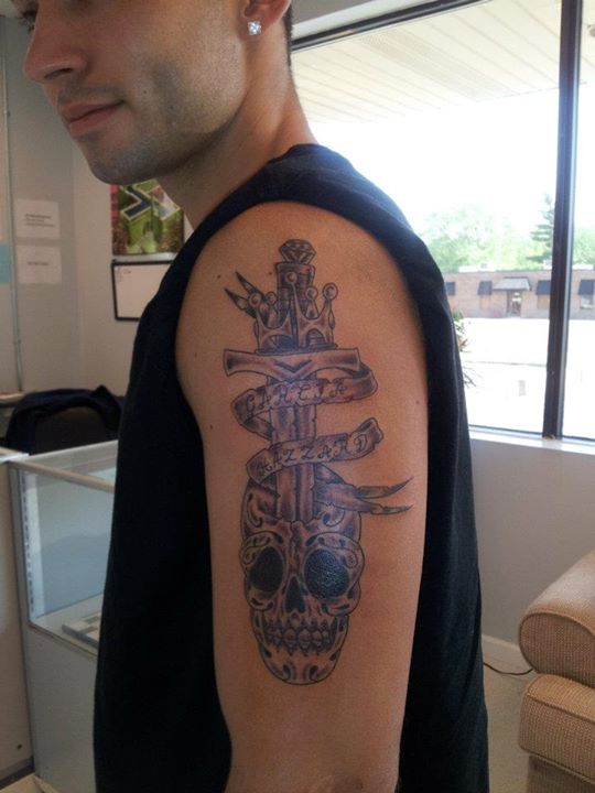 InkWorksTattoosAndBodyPiercings