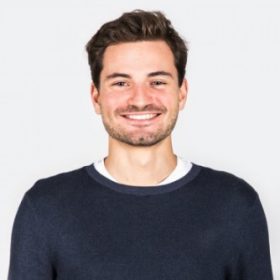 Profile picture of Hi there i am Thomas i like reading playing guitar and photography.