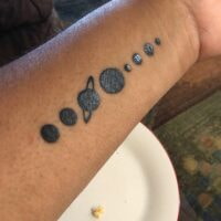 MY FIRST TATTOO IS THIS SUPPOSE TO LOOK LIKE THIS OR AM I DOING IT WRONG 