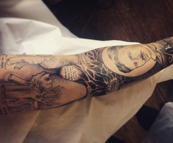 4227DD1B-0627-43AB-A5C4-2705CB5CE21A