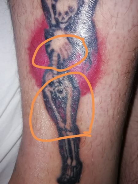 Tattoohemsida, röda streck