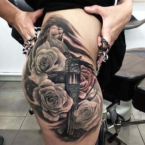 5-startling-gothic-rose-with-the-gun-on-the-hip