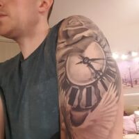 1486078579699-2079104045 